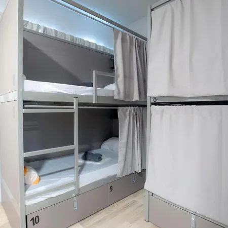 Dos Estaciones - Free Towels, Coffee & Tea, Remote Check-in Hostal Alicante