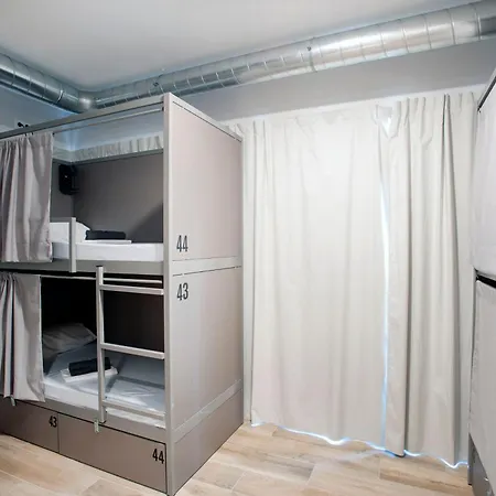 Hostal Dos Estaciones - Free Towels, Coffee & Tea, Remote Check-in *