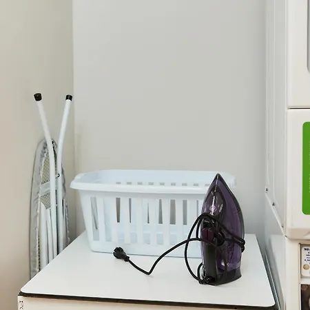 Dos Estaciones - Free Towels, Coffee & Tea, Remote Check-in