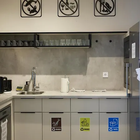Dos Estaciones - Free Towels, Coffee & Tea, Remote Check-in Hostal Alicante